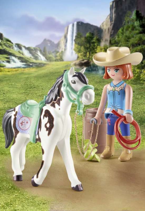 Playmobil - Horses Of Waterfall: Feeding Time With Ellie And Sawdust 