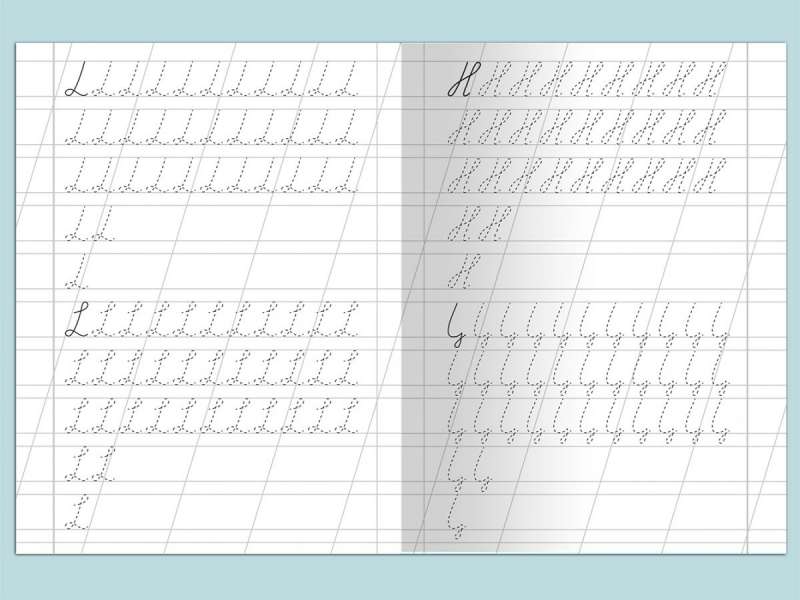 Тетрадь с прописями. Пишем с наклоном