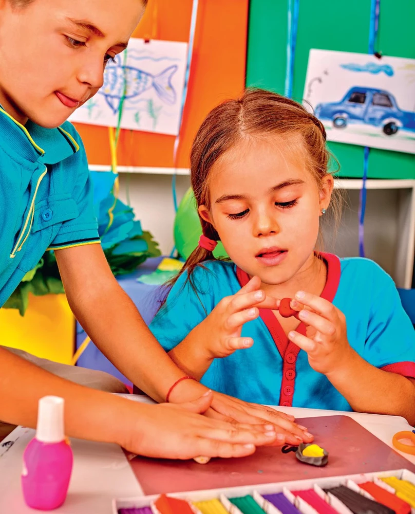 Mit Plastilin zeichnen! Schöne Bilder für Kinder und ihre Eltern